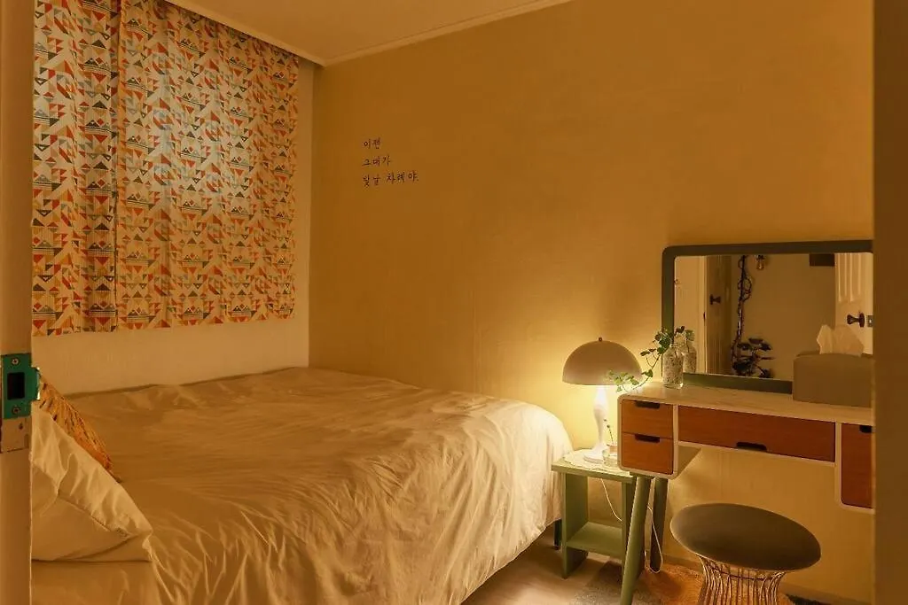 Villa #1 Mapo Hongdae Detached Home 마포 공항철도 홍대입구역 도보5분 Seoul South Korea